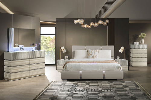 Murich King Bedroom Set