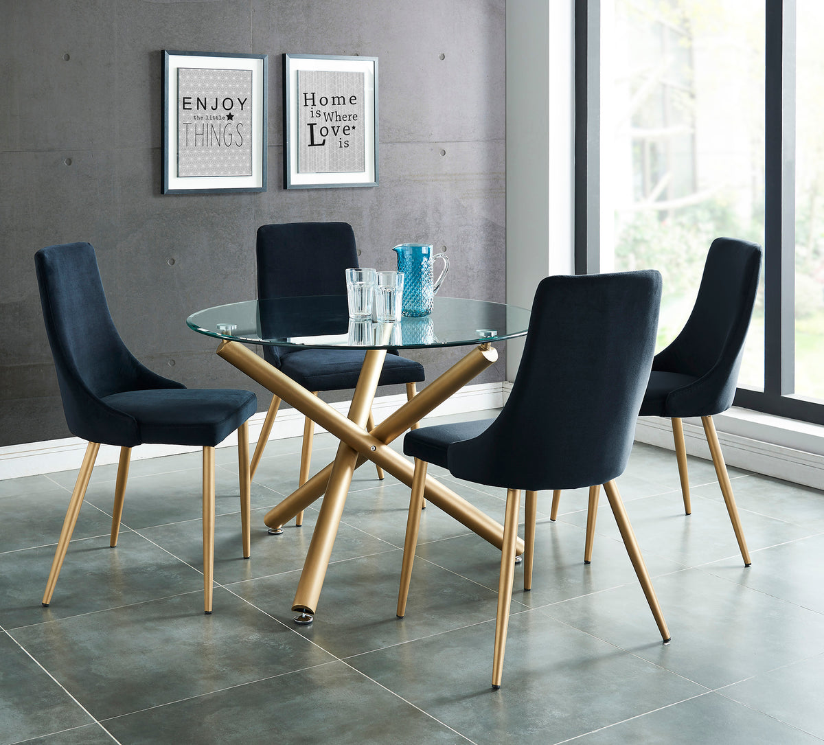 Carmilla Round Dining Table, 40″ (Aged Gold)