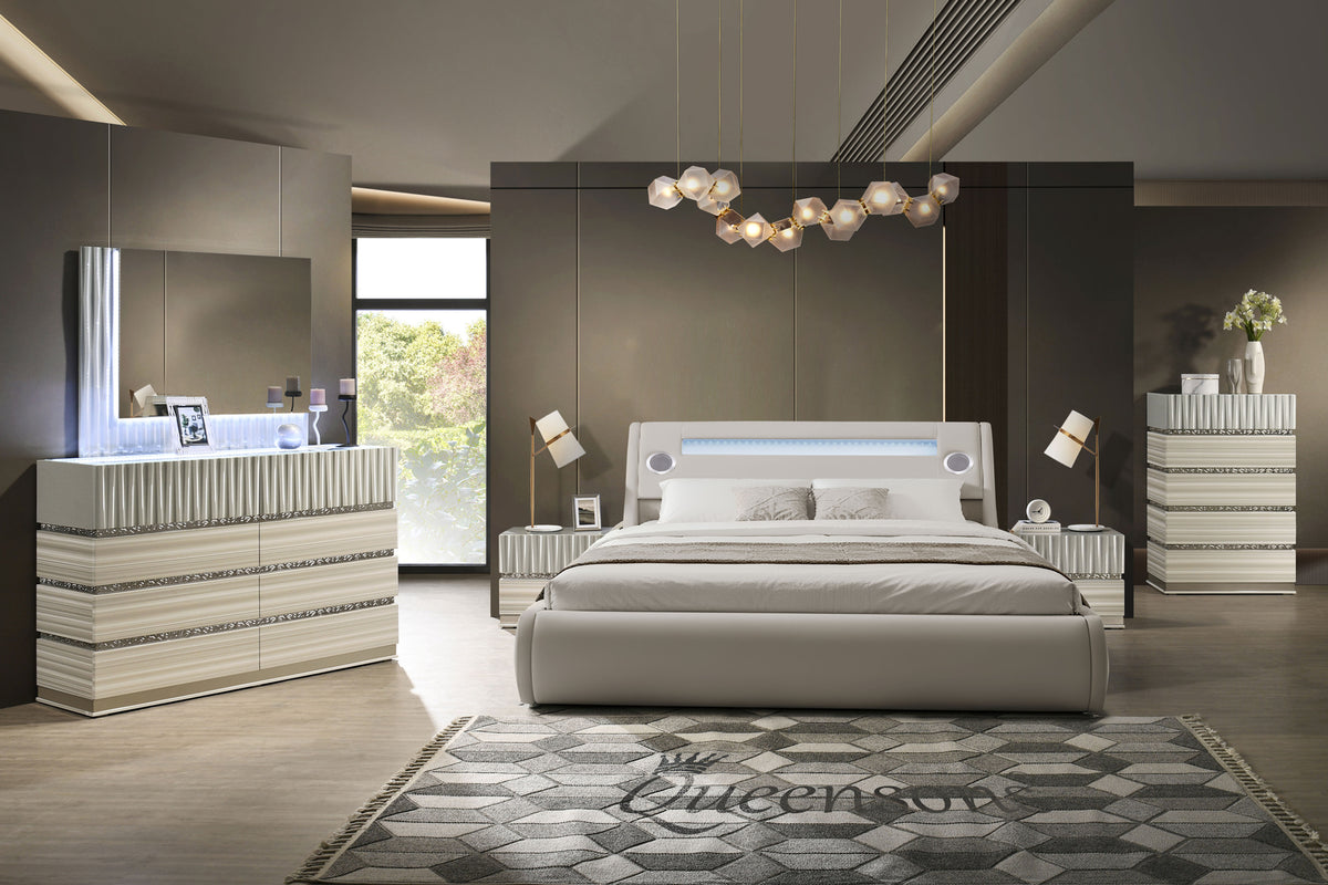Purich Queen Bedroom Set