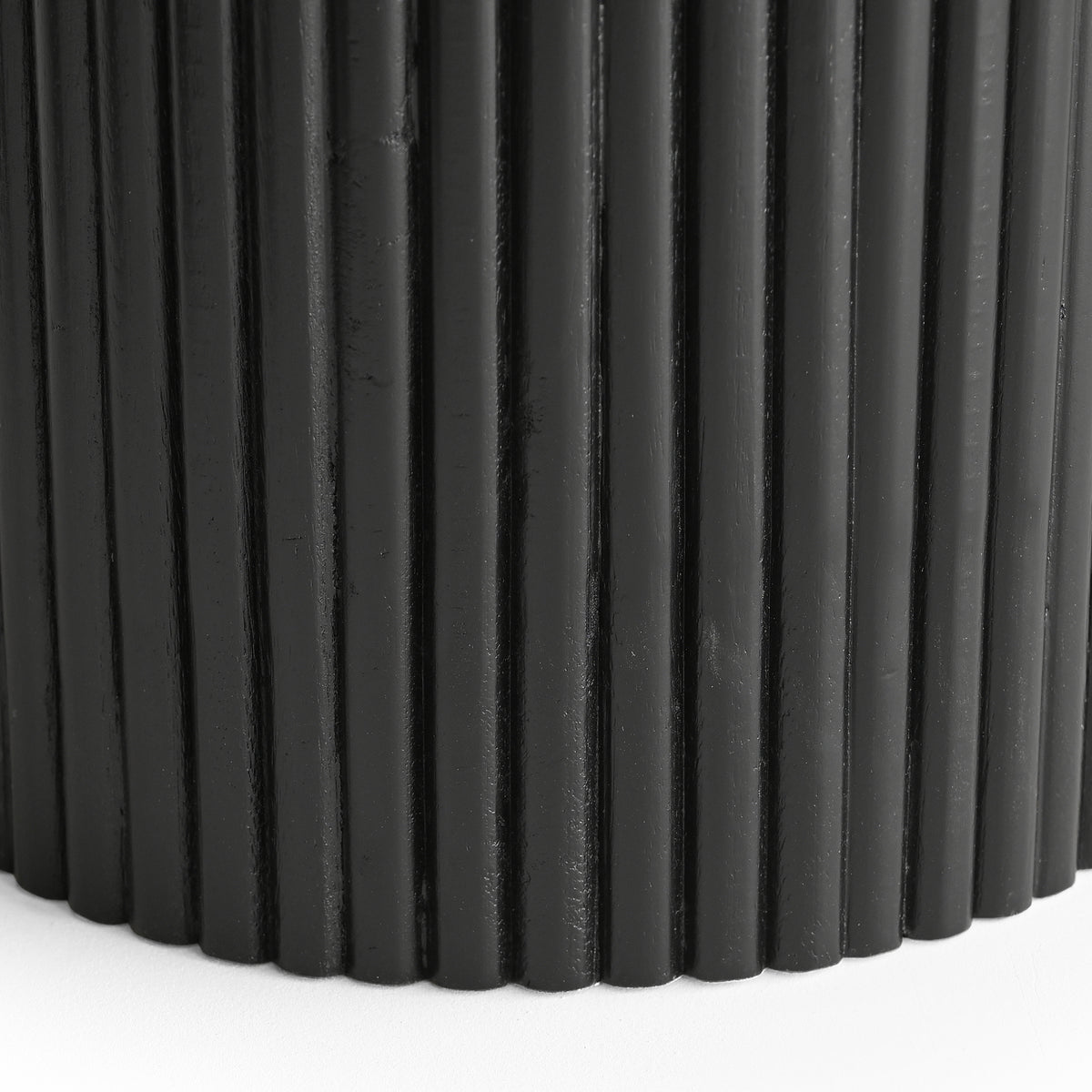 Jilsa Coffee Table (Black and Black)