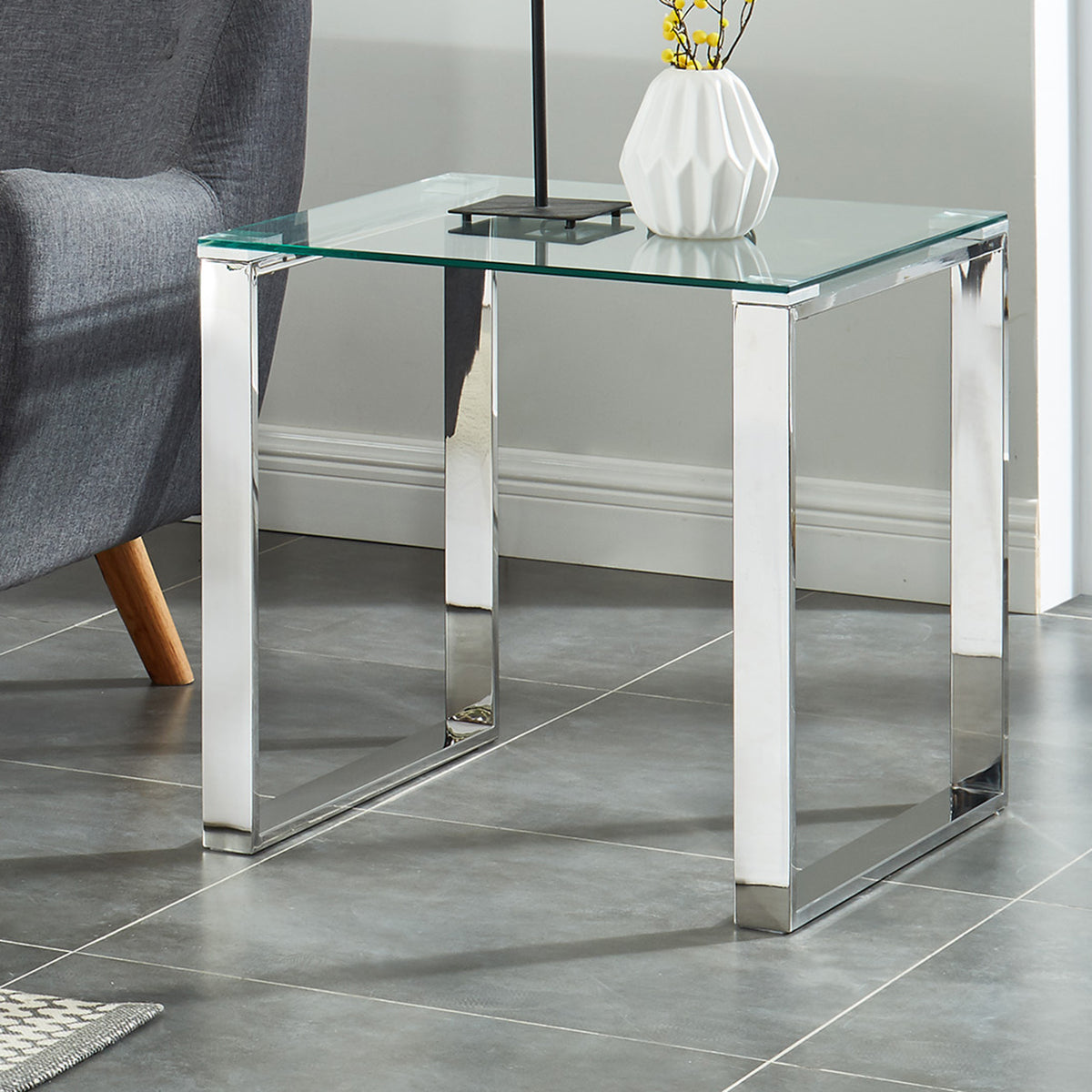 Zevon Accent Table (Silver)