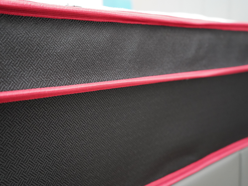 Alora Berlin mattress side