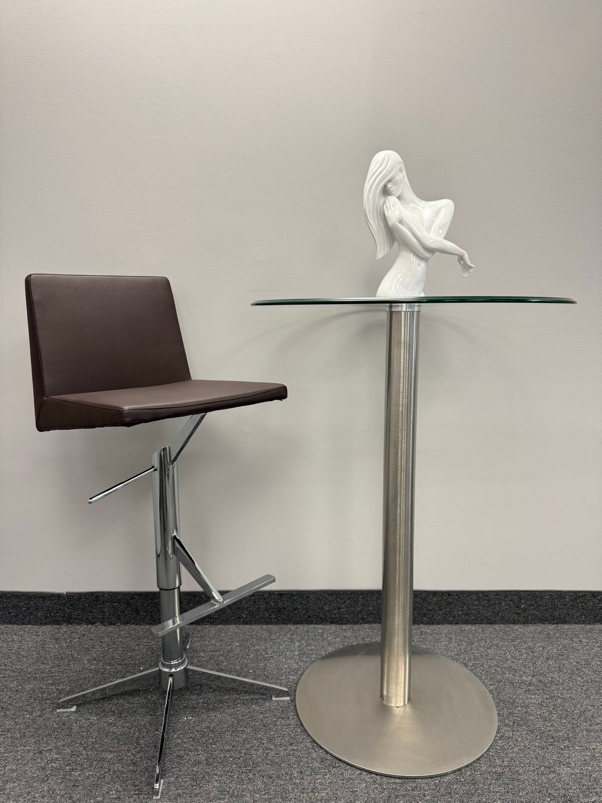 Emma Barstool – Brown