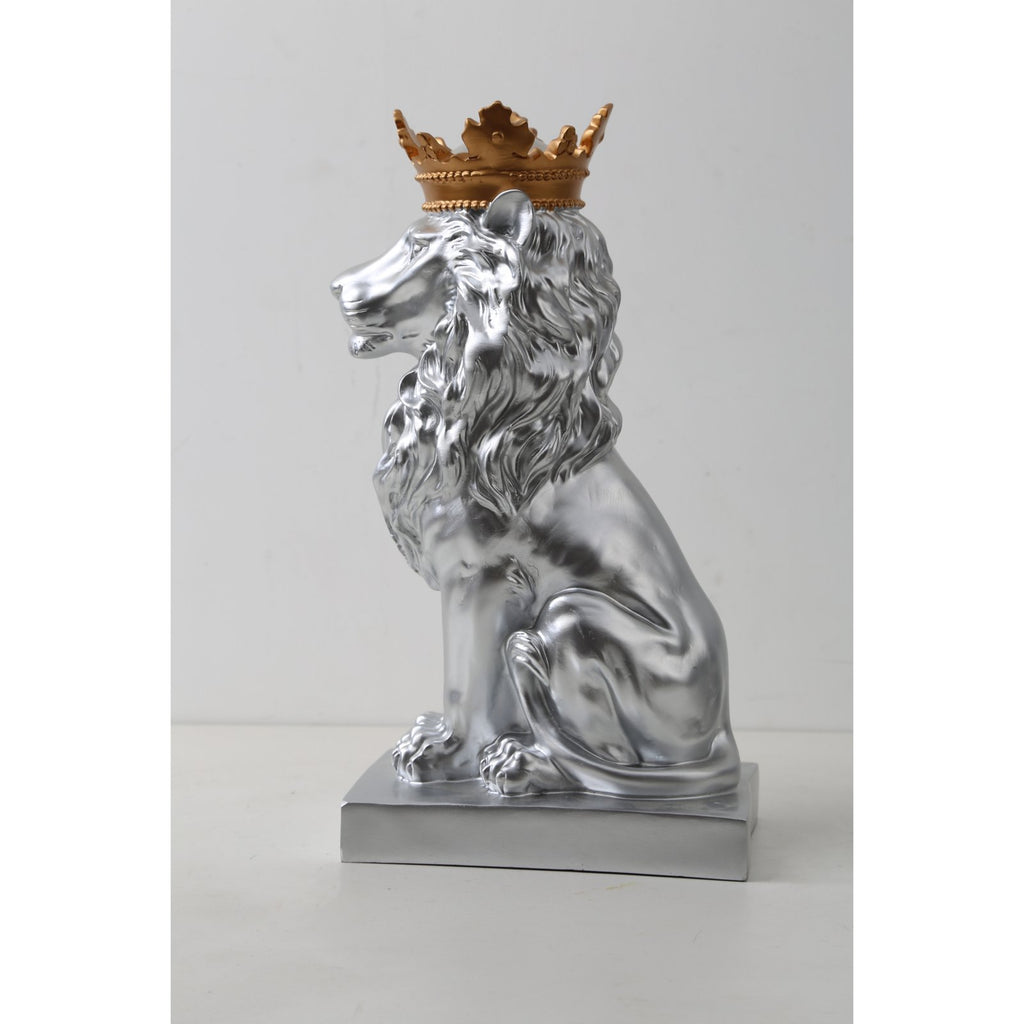 Royal Lion Statue