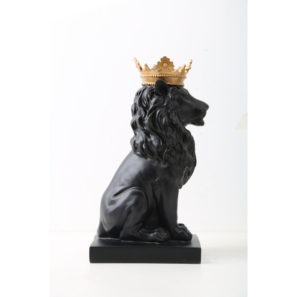 Royal Lion Statue