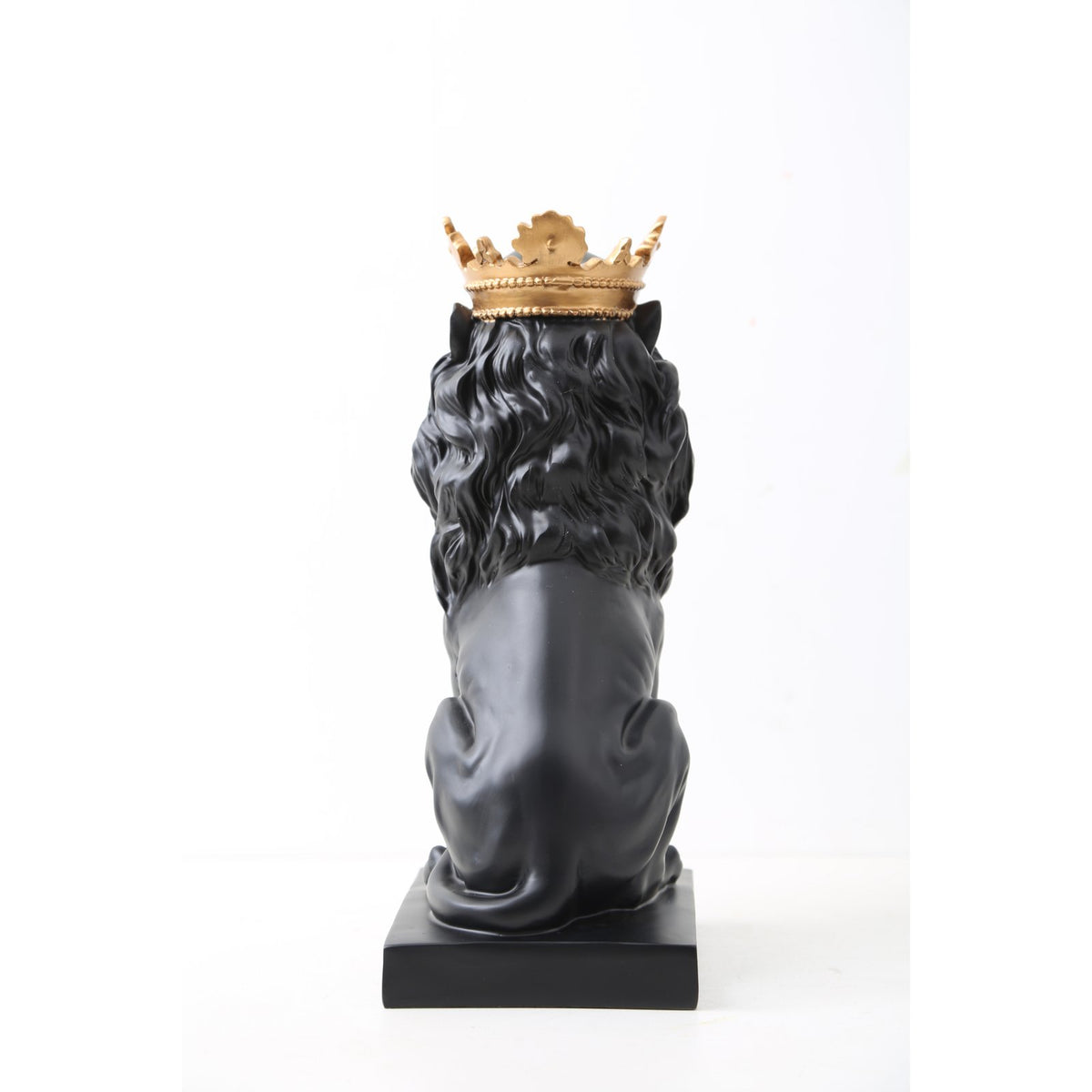 Royal Lion Statue
