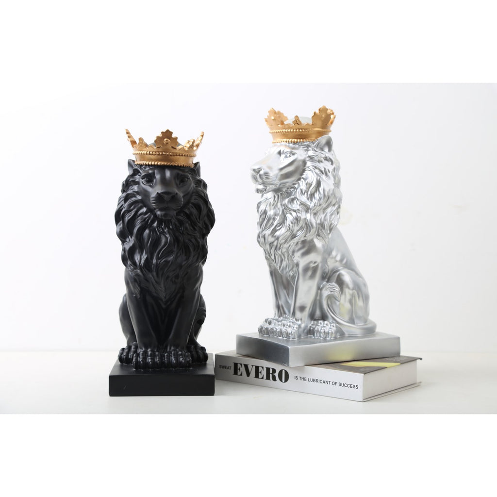 Royal Lion Statue
