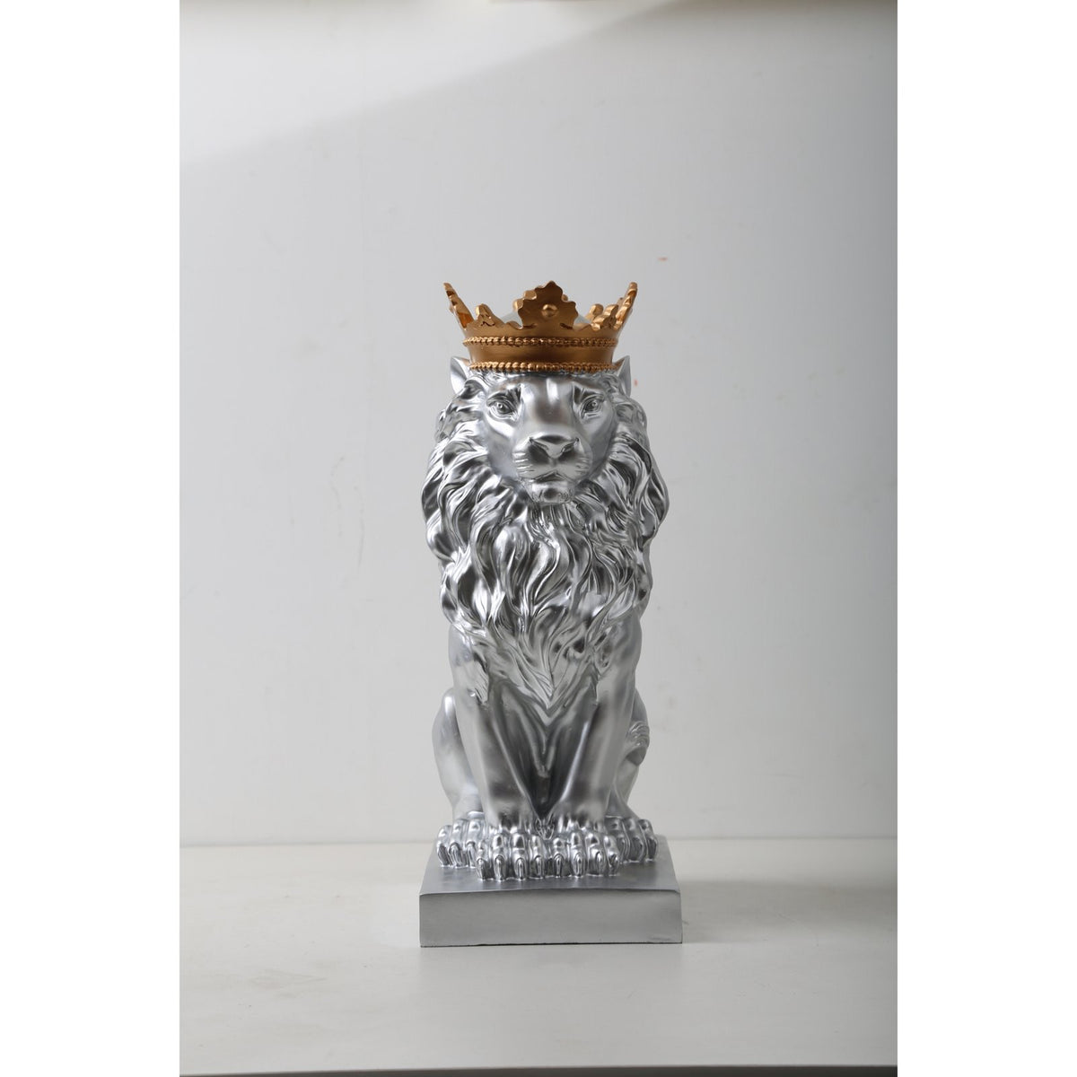 Royal Lion Statue