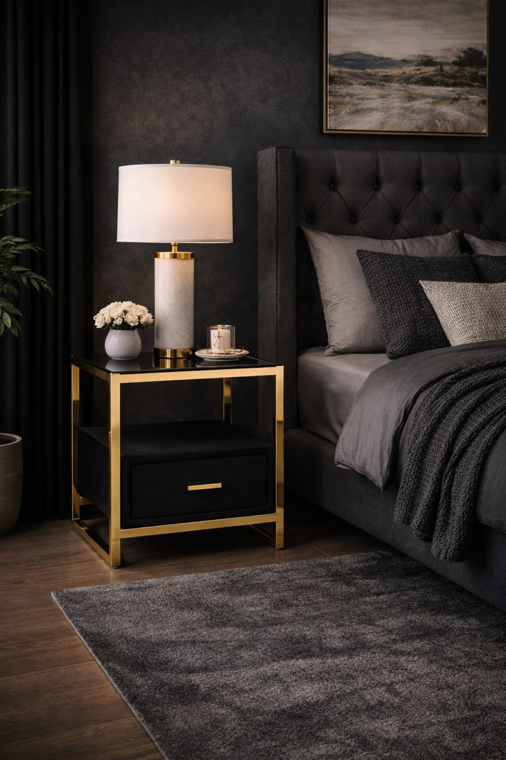 Night Stand (Black/Gold)
