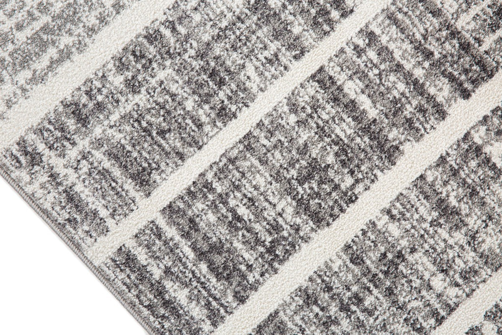 Julien 8 x 11 Area Rug (White/Silver)