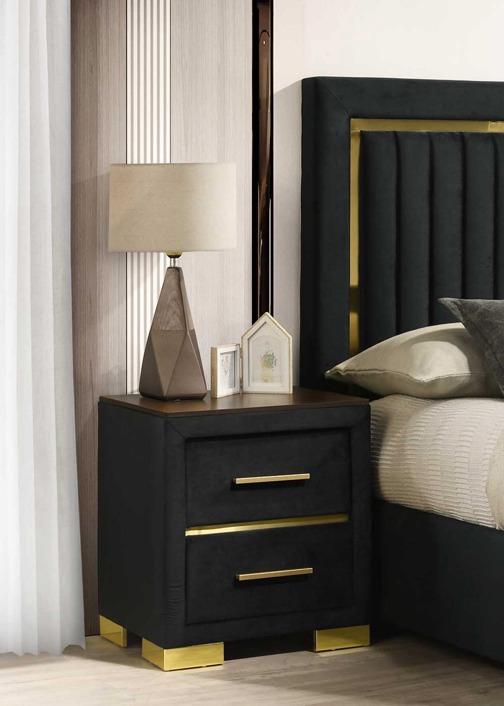 Aurora Platform Bed