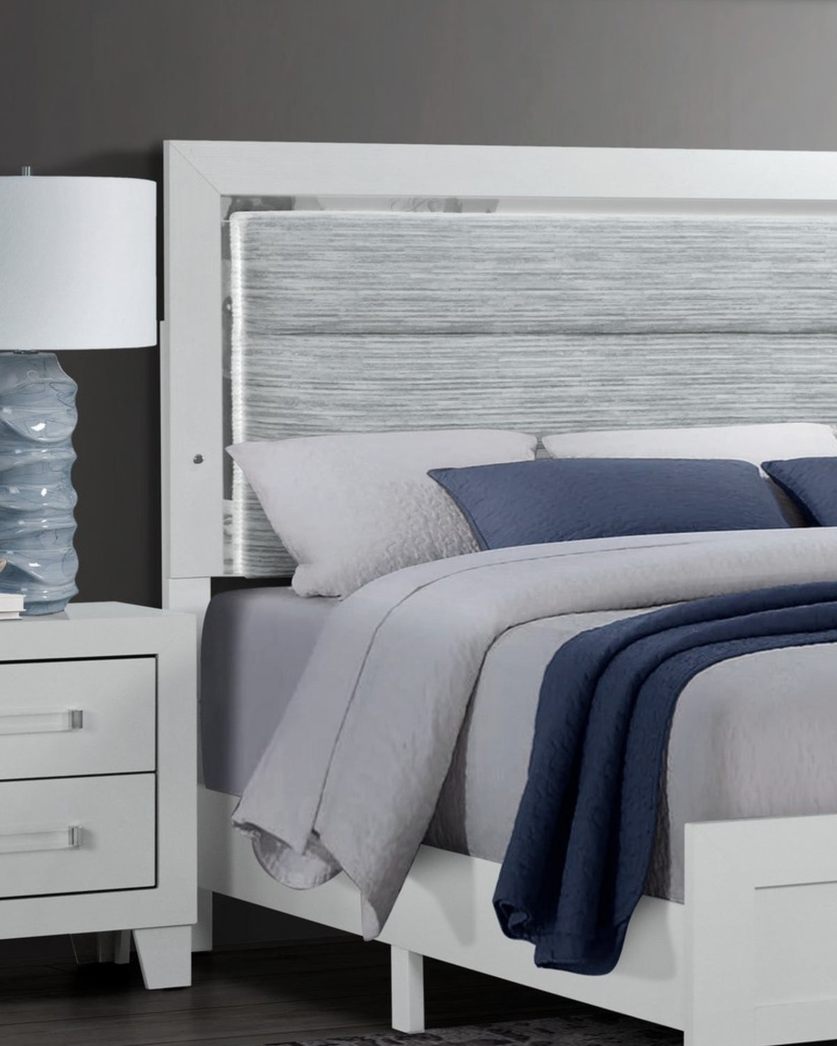 Luccia-White Bedroom Set
