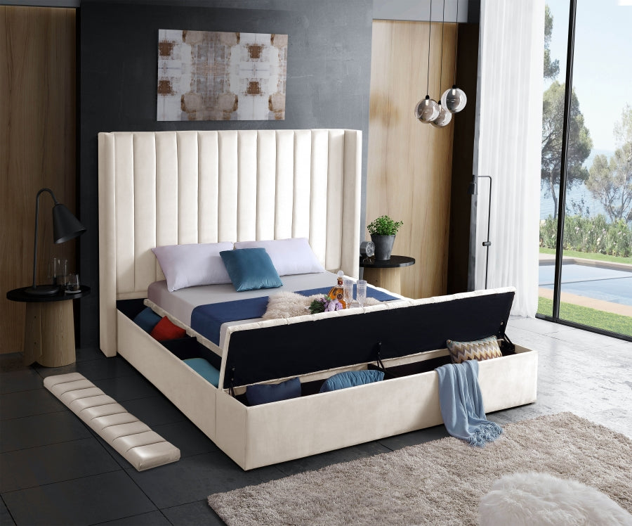 IF 5723 Bed (Crème)