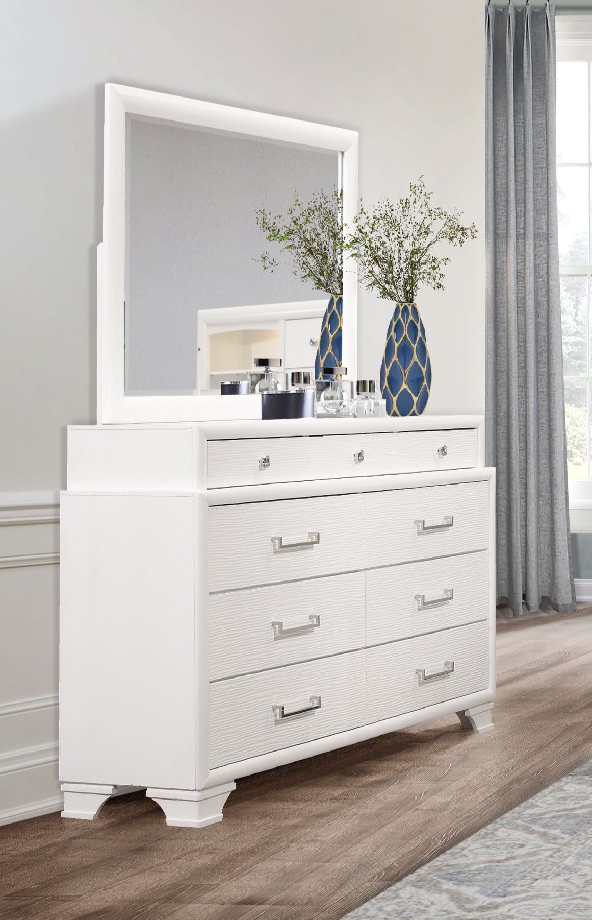 Jordyn-White Dresser & Mirror
